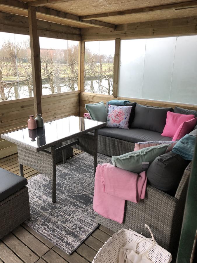 Pipowagen/Chalet De Oude Rijn Panzió Harmelen Kültér fotó