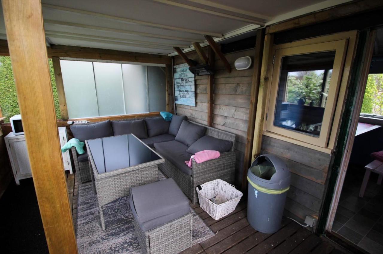 Pipowagen/Chalet De Oude Rijn Panzió Harmelen Kültér fotó