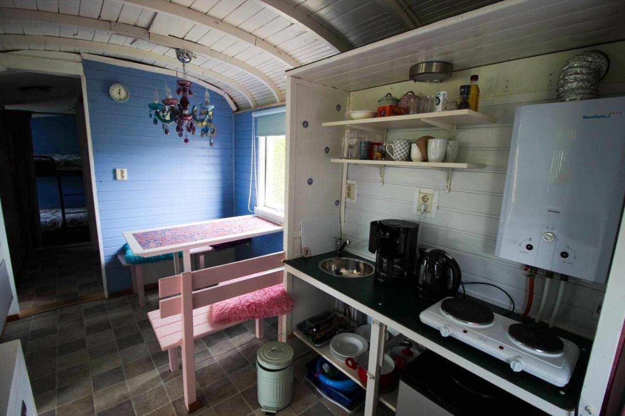 Pipowagen/Chalet De Oude Rijn Panzió Harmelen Kültér fotó